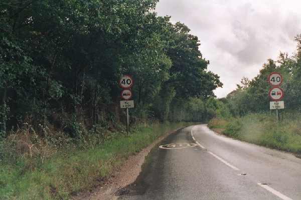 No overtaking section, B1004, Widford